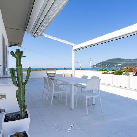Casa Vacanze Vistamare Маринелла-ди-Сарцана Экстерьер фото