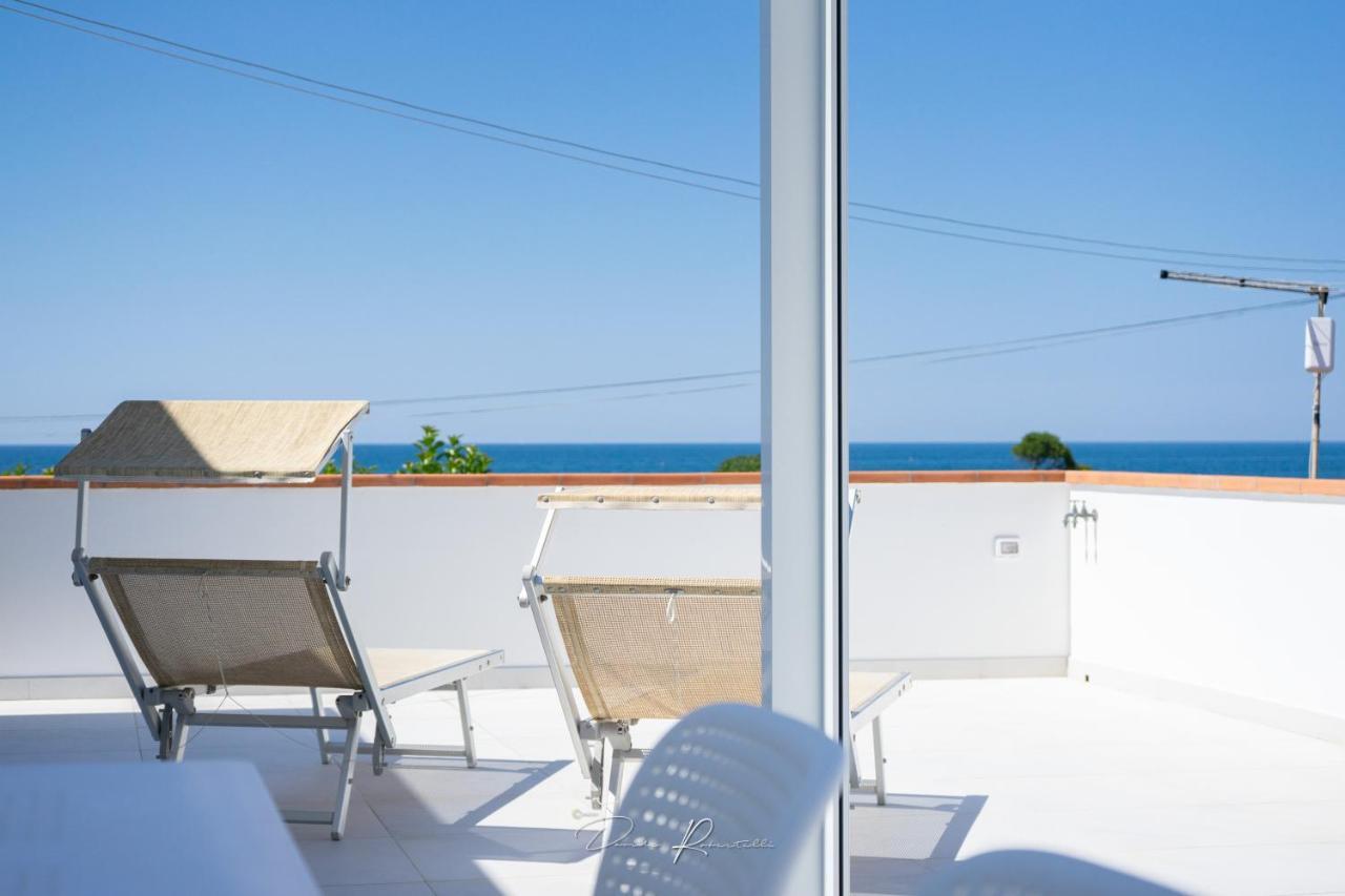 Casa Vacanze Vistamare Маринелла-ди-Сарцана Экстерьер фото
